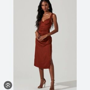 ASTR Alva Dress in Rust Size Small BNWT
